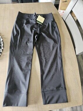 HALARA Black & Gray Striped Leggings